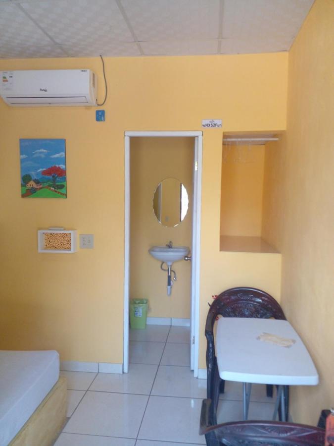 Cabanas Martina Surf Playa Guanico Pedregal Екстер'єр фото